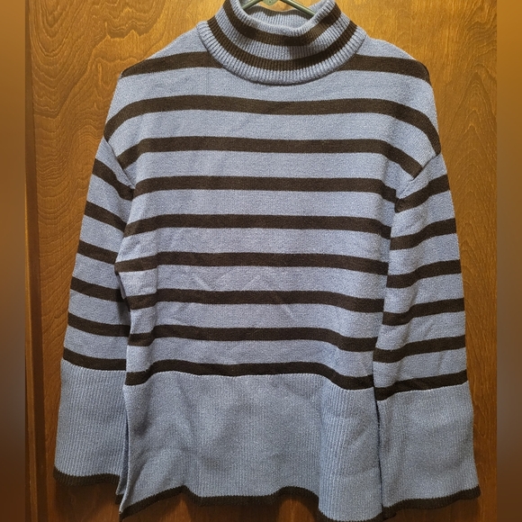 Blue & Black Mockneck Sweater - Picture 2 of 11